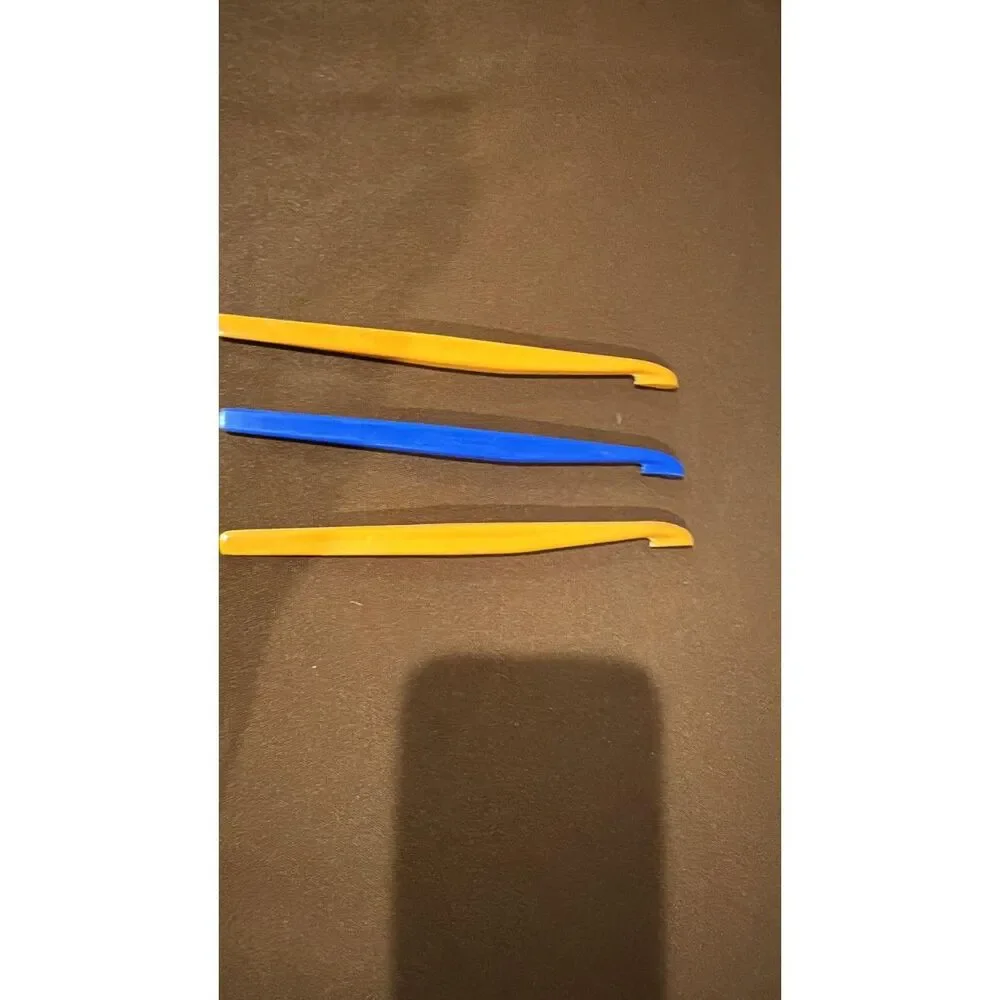 3 Tupperware Orange and Grapefruit Citrus Peeler Assorted Colors